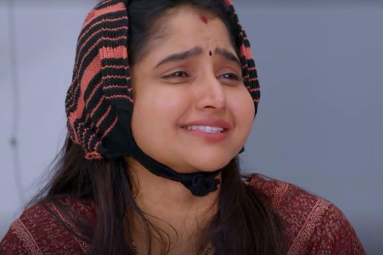 ‎Brahmamudi Serial Today January 20th Episode: కావ్యను పిచ్చిదాన్ని చేసేసిన రుద్రాణి.. కోడలి ప్రవర్తనకు విసిగిపోయిన అపర్ణ.. పాపం రాజ్!