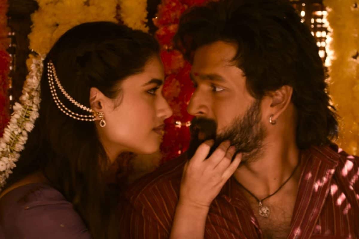 Lenin Movie: 'లెనిన్' సినిమా ఫస్ట్ సింగిల్ రిలీజ్..  బ్యూటిపుల్‌గా 'వారేవా వారేవా' సాంగ్..!