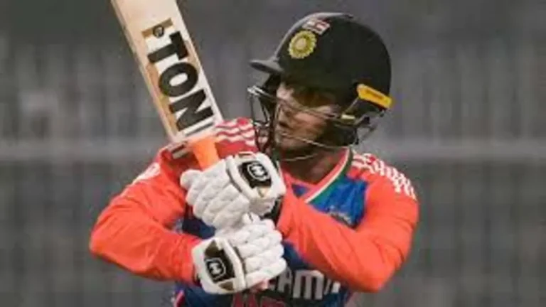 షేక్ అవుతున్న అభిషేక్ శర్మ, క్యా గలత్ హై - సూపర్ 8లో గంభీర్ కొత్త ఫార్ములా..!!