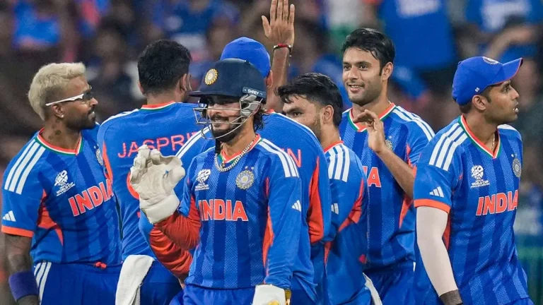 Ind Vs SA: టీమిండియా స్టార్ బ్యాటర్ సహా వీరి పై వేటు - ఫైనల్ టీం ఇలా..!!