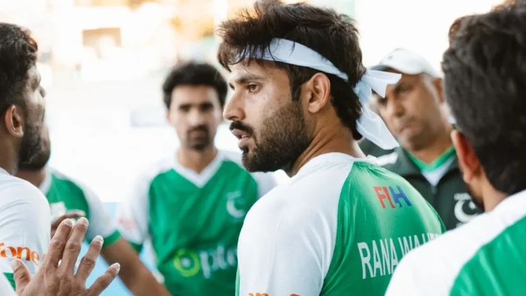 పాక్ జట్టుకు ఘోర అవమానం: హోటల్ బిల్లు కట్టలేదని గెంటివేత!