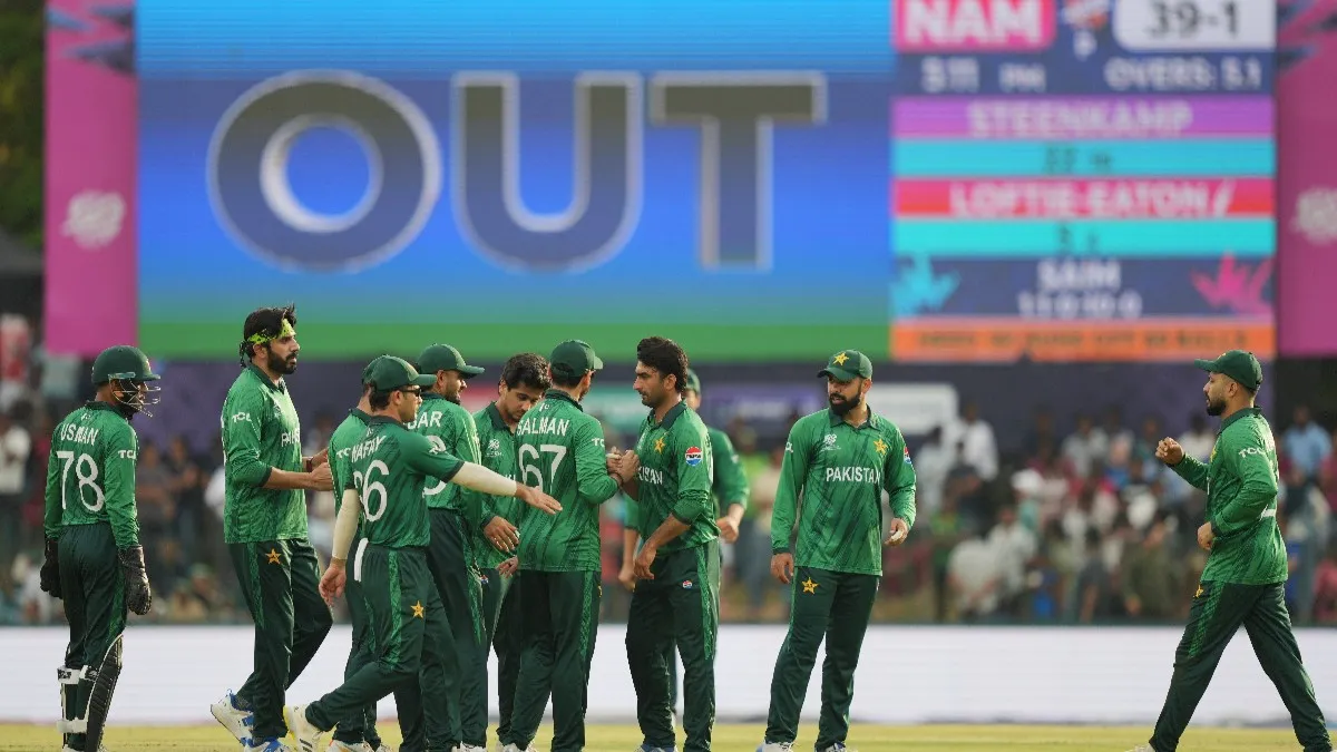 Pak vs NZ: తొలి మ్యాచ్ లోనే పాక్ కు భారీ షాక్-సెమీస్ ఆశలు గల్లంతు..!