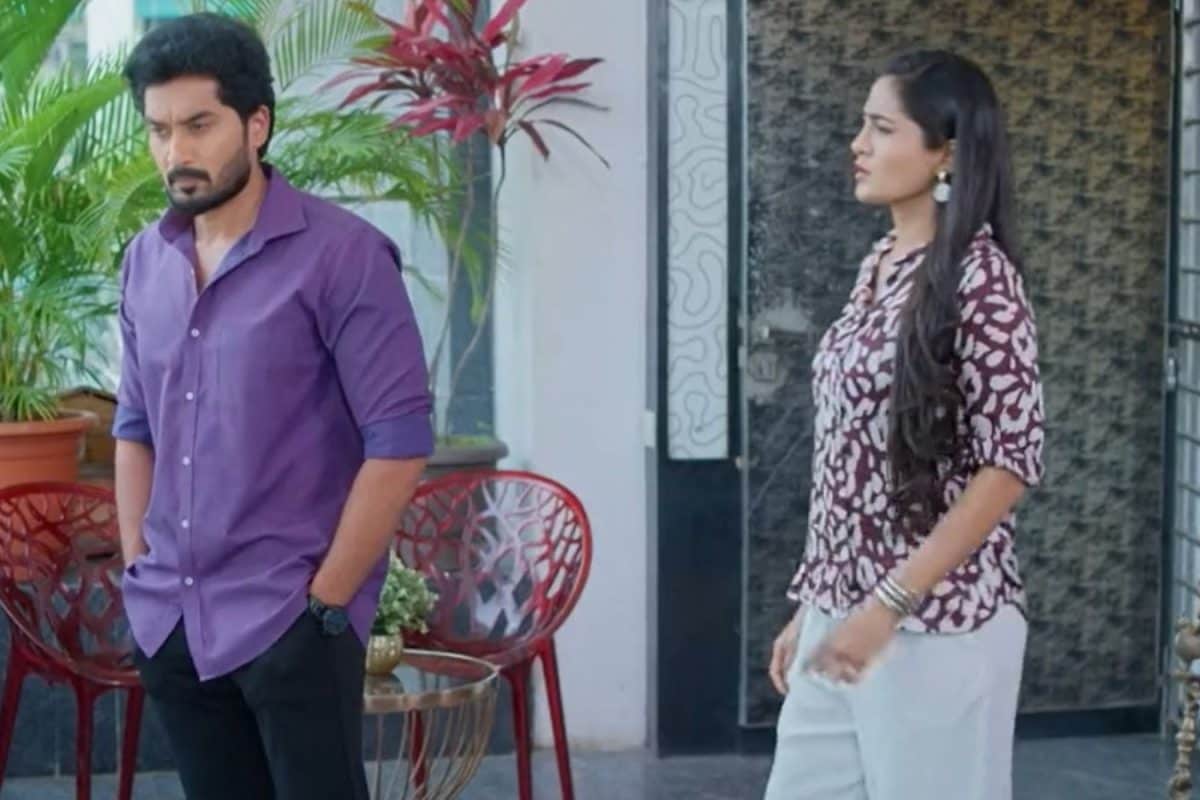 ‎Karthika Deepam Serial Today March 25th Episode: కూతురు కోసం కన్నీళ్లు పెట్టిన సుమిత్ర.. జ్యోత్స్నకు వార్నింగ్ ఇచ్చిన కార్తీక్!