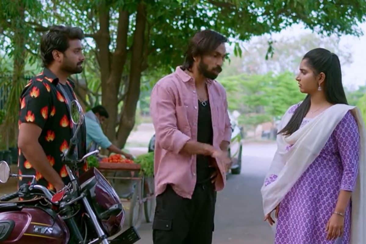 ‎Brahmamudi Serial Today March 31st Episode: వెంకటేశ్వర్లుని నిండా ముంచేసిన నందు.. రాజు, లక్కీని వెంబడిస్తున్న పోలీసులు!