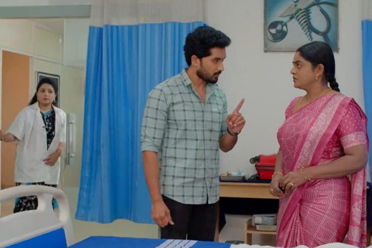 ‎Karthika Deepam Serial Today March 20th Episode: డాక్టర్‌కి నిజం చెప్పేసిన పారిజాతం.. శౌర్యని కాపాడిన కార్తీక్!