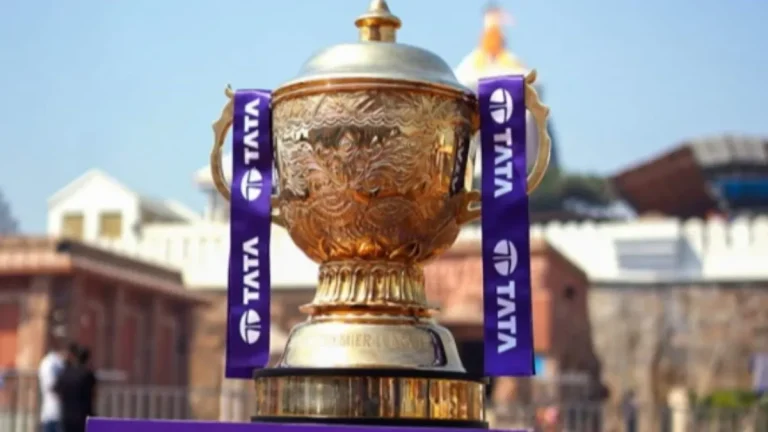 ఐపీఎల్ ప్లేఆఫ్స్ చేరేవి ఈ నాలుగు జట్లే- టీమిండియా స్టార్