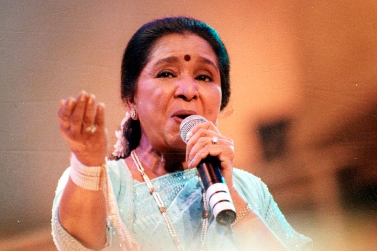 Asha Bhosle:  లెజెండరీ సింగర్ ఆశా భోస్లేకు గుండె పోటు, ICUలో చికిత్స.. ఆమె ఆరోగ్య  పరిస్థితి ఎలా ఉందంటే..!