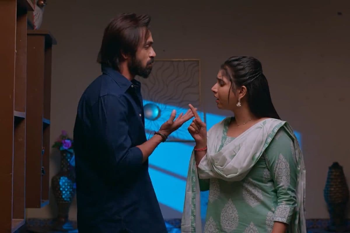 ‎Brahmamudi Serial Today April 30th Episode: రాజుకి డెడ్ లైన్ పెట్టిన సాహూ.. ఇందును మోసం చేసిన రాజు!