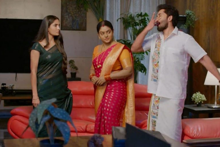 ‎Karthika Deepam Serial Today April 14th Episode: నీ కొడుకు నా మొగుడు అత్త.. ఆ జ్యోత్స్న మనల్ని ఏం చెయ్యలేదు! అబ్బో వంటలక్క దైర్యం ఎక్కువైందే?