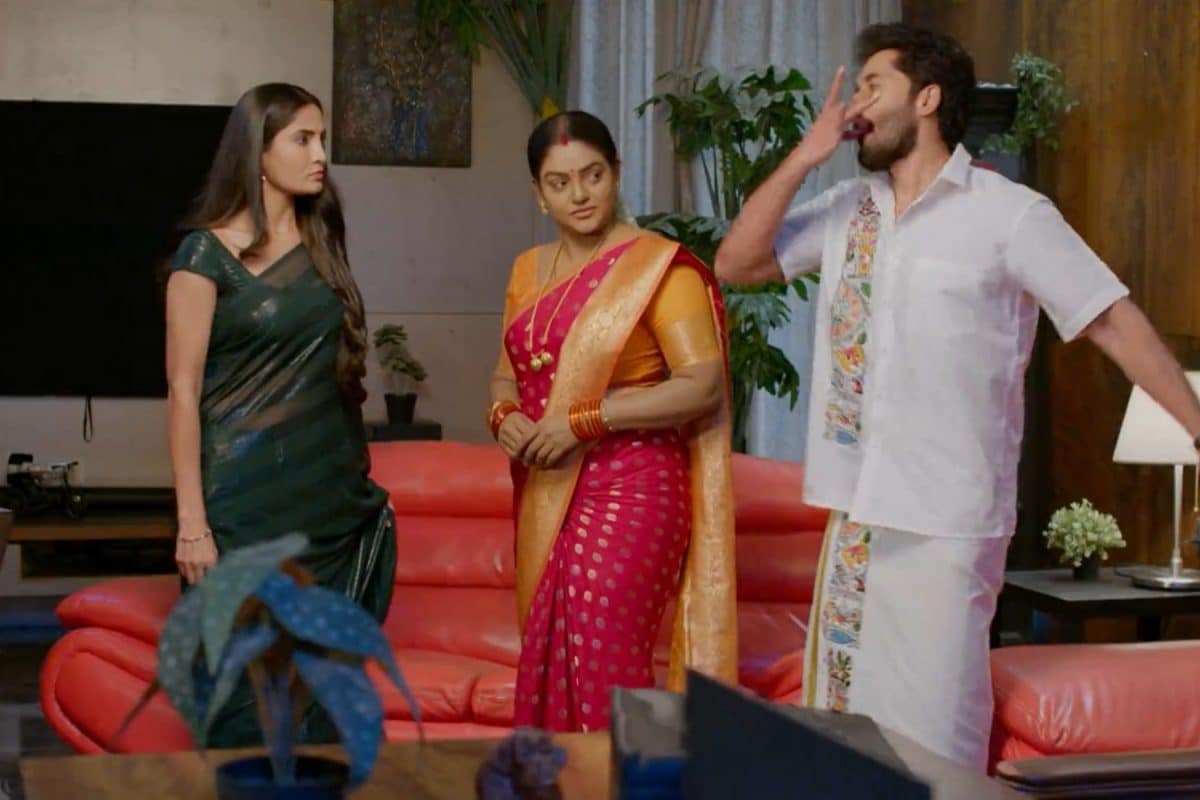 ‎Karthika Deepam Serial Today April 14th Episode: నీ కొడుకు నా మొగుడు అత్త.. ఆ జ్యోత్స్న మనల్ని ఏం చెయ్యలేదు! అబ్బో వంటలక్క దైర్యం ఎక్కువైందే?