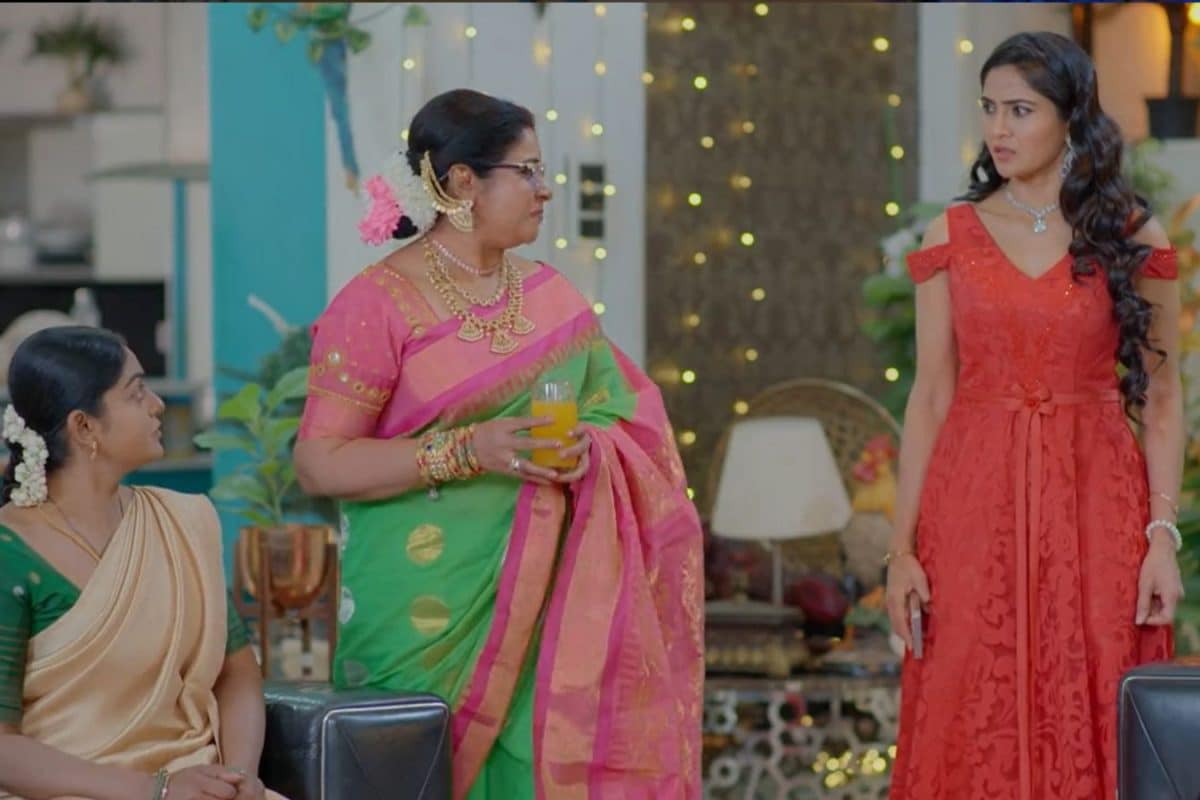 ‎Karthika Deepam Serial Today April 2nd Episode: జ్యోత్స్న చేత శౌర్యకి క్షమాపణ చెప్పించిన పారిజాతం.. అసలు నిజం తెలుసుకున్న కార్తీక్!