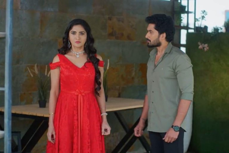 ‎Karthika Deepam Serial Today April  6th Episode: కార్తీక్ బాబు, నీ ఛాలెంజ్‌లు అన్నీ వేస్ట్... జ్యోత్స్నను నువ్వు ఏం చేయలేవు బ్రో!