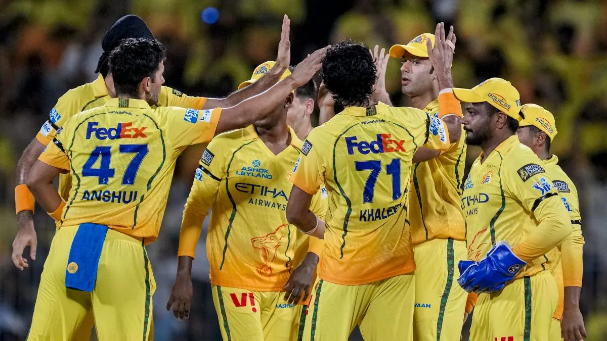 చెన్నై సూపర్ కింగ్స్‌కు భారీ షాక్ - టోర్నీ నుంచి స్టార్ ప్లేయర్ ఔట్..!!