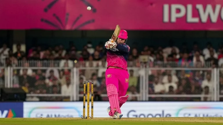 IPL 2026: ఆర్‌సీబీని వీడియో గేమ్ ఆడిన బుడ్డోడు.. నోరెళ్లబెట్టిన కోహ్లీ!