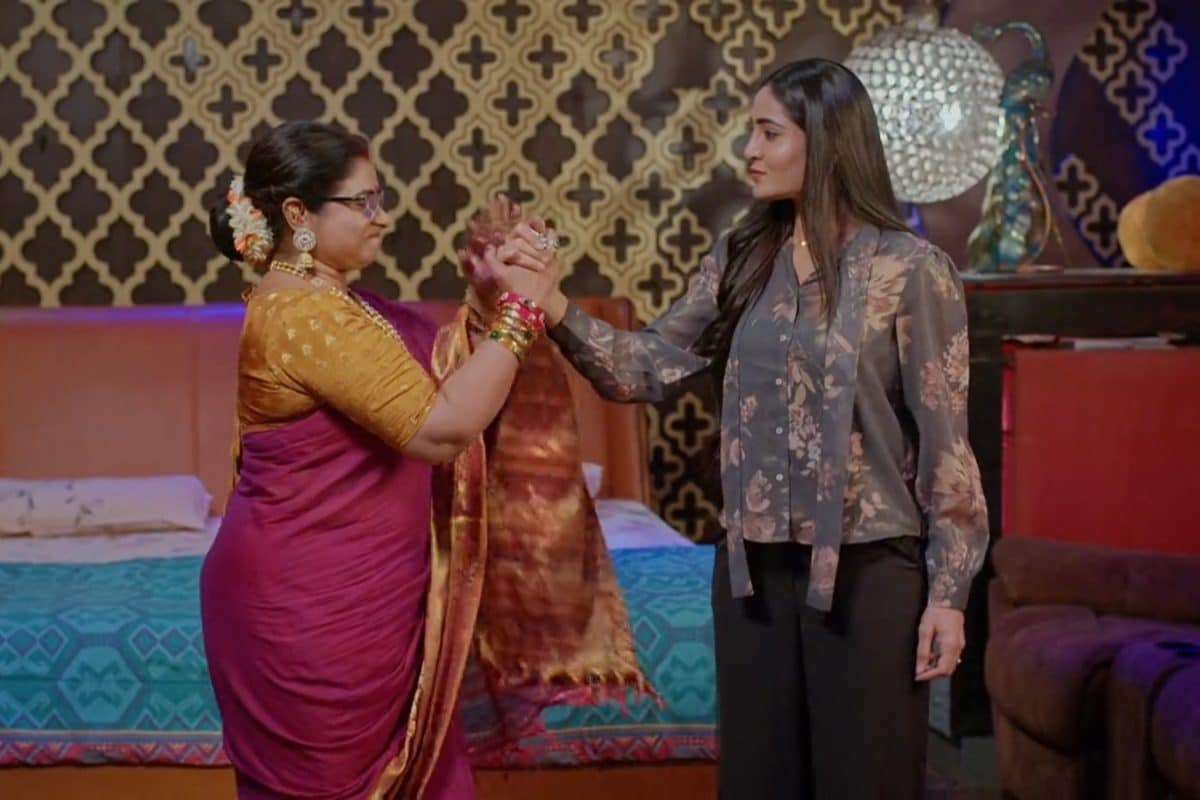 ‎Karthika Deepam Serial Today May 13th Episode: బాబోయ్.. జ్యోత్స్న, పారిజాతం మళ్లీ కలిసిపోయారు! ఇక కష్టమే!