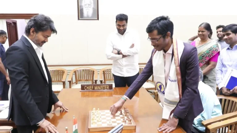 సీఎం విజయ్‌ను ఓడించిన ప్రజ్ఞానంద.. భారీ నజరానా! (వీడియో)
